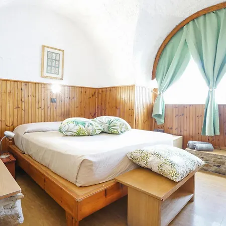 Amazing In Costarainera